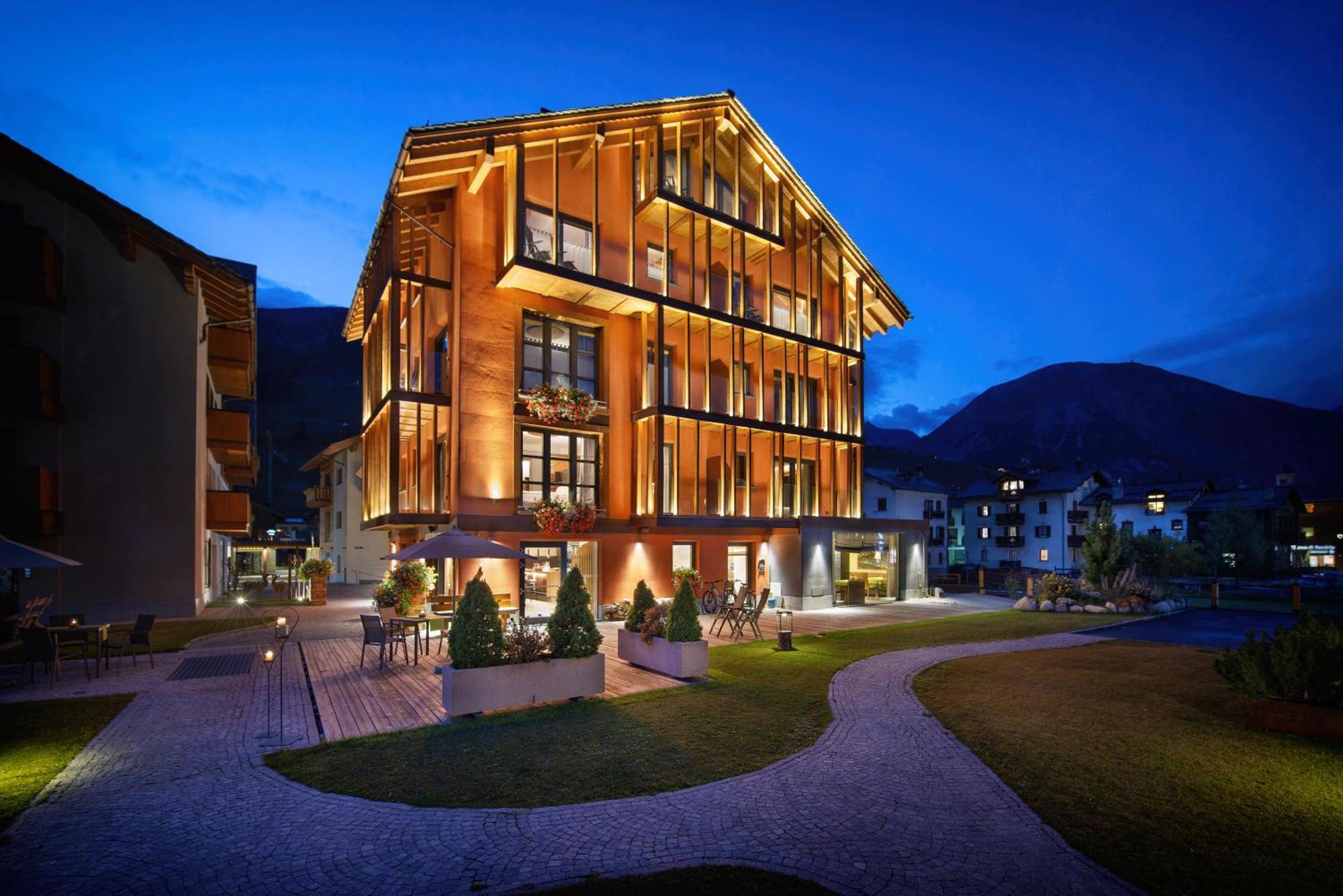 Hotel Roberta Alpine Adults Only Livigno Exterior photo